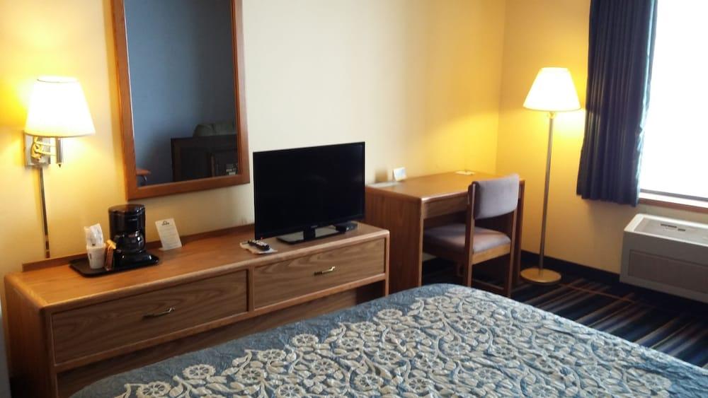 Days Inn By Wyndham Johnson Creek Екстер'єр фото