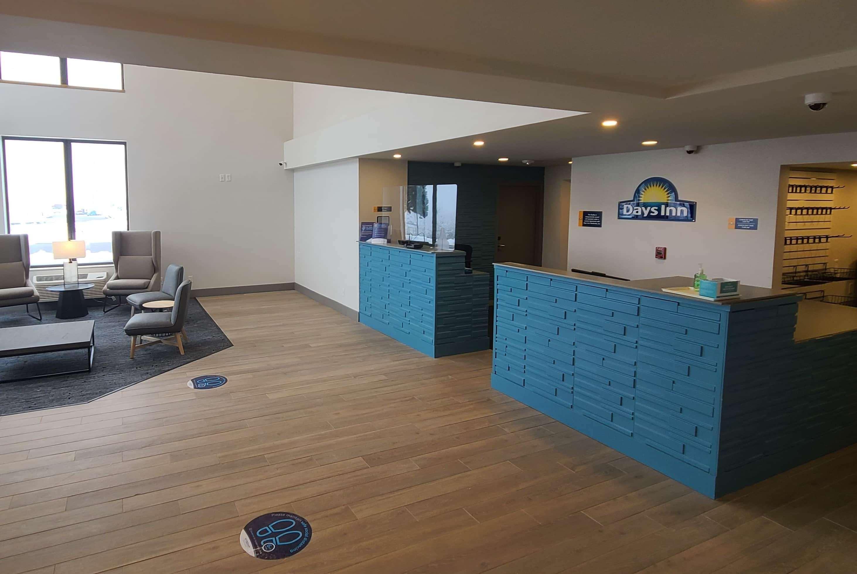 Days Inn By Wyndham Johnson Creek Екстер'єр фото